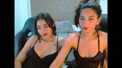 Snapshot of maydivaxox chatting on 1, 3, 2025 MAYA online show from 1, 3, 2025