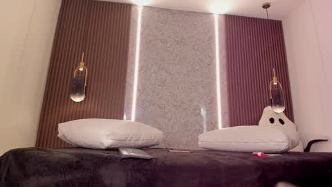 Maye Wells online show from 23, 3, 2026