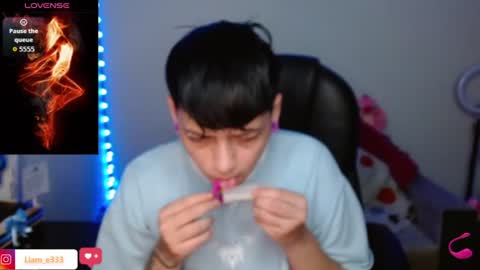 Snapshot of maylyy_kan chatting on 30, 6, 2026 Mayle kan online show from 30, 6, 2026