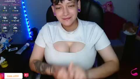 Snapshot of maylyy_kan chatting on 18, 7, 2026 Mayle kan online show from 18, 7, 2026