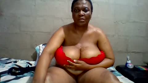 Snapshot of mbheleza9 chatting on 9, 7, 2026 Lolla01Sweetness online show from 9, 7, 2026