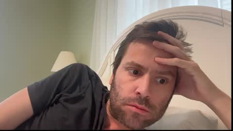 Snapshot of mbnc chatting on 4, 4, 2026 lol online show from 4, 4, 2026