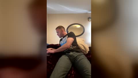 Snapshot of mcsnoff chatting on 1, 3, 2026 mcsnoff online show from 1, 3, 2026