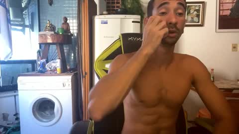 Snapshot of mdbisc chatting on 1, 2, 2025 mdbisc online show from 1, 2, 2025