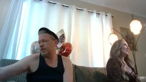 Snapshot of me2283 chatting on 30, 5, 2026 me2283 online show from 30, 5, 2026