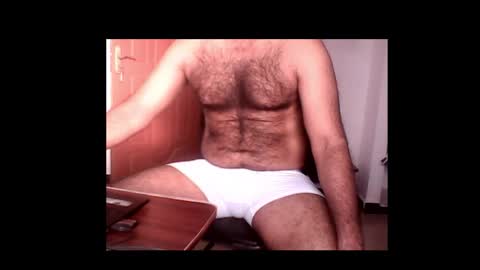 Snapshot of me_hai12 chatting on 3, 1, 2025 me_hai12 online show from 3, 1, 2025