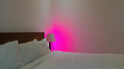 Snapshot of me_lina_ chatting on 9, 3, 2025 Alice online show from 9, 3, 2025