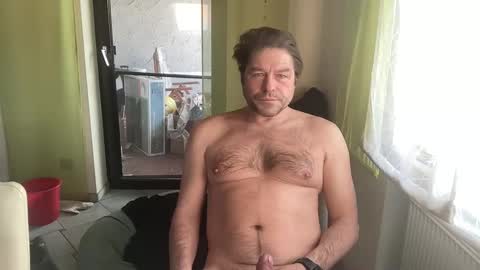 Snapshot of medeinoe chatting on 8, 2, 2025 medeinoe online show from 8, 2, 2025