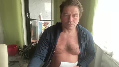 Snapshot of medeinoe chatting on 24, 2, 2025 medeinoe online show from 24, 2, 2025