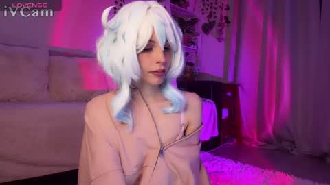 Nicole online show from 13, 4, 2026