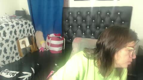  Natalia  online show from 5, 4, 2026