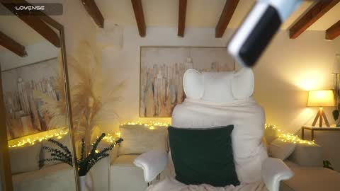 Andrea  online show from 31, 1, 2025