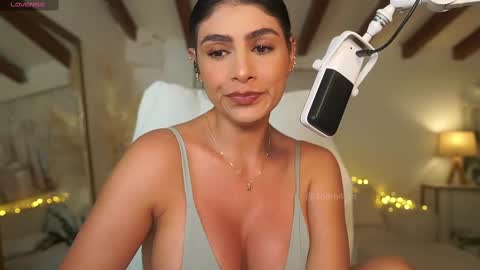 Andrea  online show from 2, 3, 2025