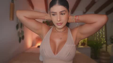 Andrea  online show from 5, 10, 2025