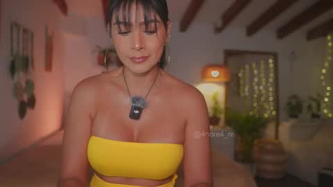 Andrea  online show from 8, 10, 2025