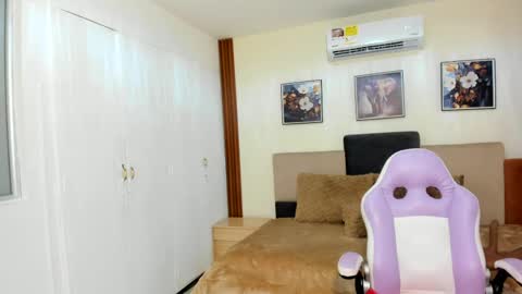 Megan online show from 1, 4, 2026