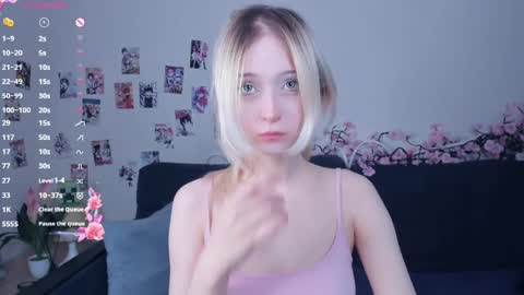 Megan and Anna online show from 16, 4, 2026