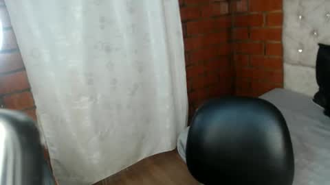 Megan and sophi online show from 1, 6, 2026