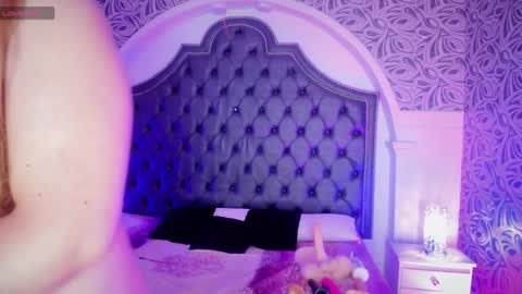 Snapshot of megan_jall chatting on 6, 11, 2025 megan_jall online show from 6, 11, 2025