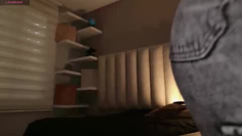     online show from 17, 11, 2025