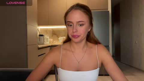 Snapshot of megan_nilson chatting on 26, 6, 2026 Megan online show from 26, 6, 2026