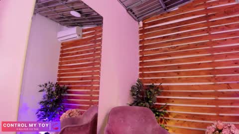 megan_raiin online show from 11, 11, 2025