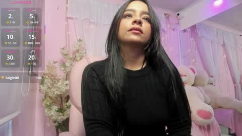 Megan  online show from 29, 4, 2026