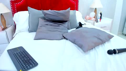 Snapshot of megan_sweet_1 chatting on 12, 2, 2025 megan_sweet_1 online show from 12, 2, 2025