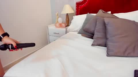 Snapshot of megan_sweet_1 chatting on 13, 2, 2025 megan_sweet_1 online show from 13, 2, 2025