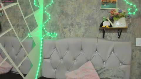 Snapshot of megan_xoxo1 chatting on 10, 9, 2025 Megan online show from 10, 9, 2025