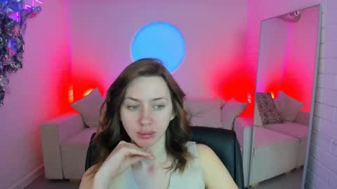 Snapshot of meganclapp chatting on 8, 5, 2026 Megan online show from 8, 5, 2026