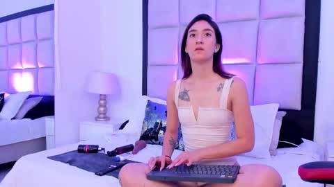 Megan Presley online show from 28, 2, 2025