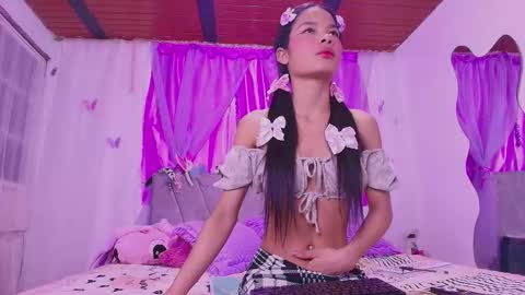 Snapshot of meganrouss7 chatting on 14, 10, 2025 Megan online show from 14, 10, 2025