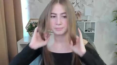 Snapshot of meganx_candy chatting on 13, 12, 2024 Megan online show from 13, 12, 2024