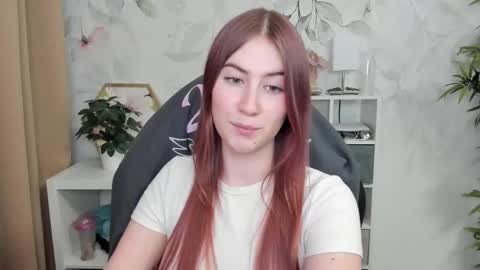 Snapshot of meganx_candy chatting on 5, 2, 2025 Megan online show from 5, 2, 2025