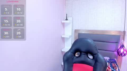 M E G A N  online show from 22, 12, 2025