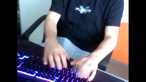 Snapshot of meks5544 chatting on 26, 2, 2025 meks5544 online show from 26, 2, 2025