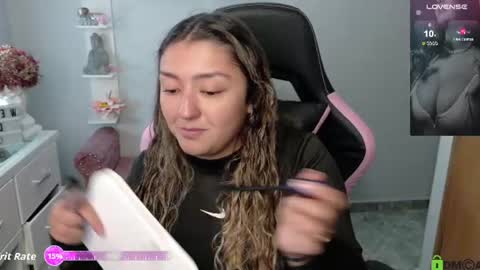 Snapshot of melaany_ chatting on 2, 7, 2026 Melaany online show from 2, 7, 2026