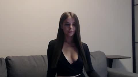 meladams online show from 26, 9, 2025