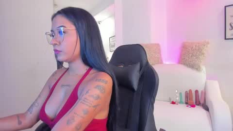 Snapshot of melan_owen chatting on 25, 5, 2026 melan_owen online show from 25, 5, 2026