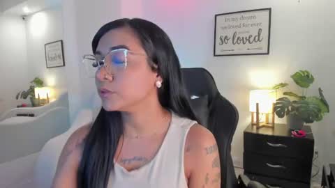 melan_owen online show from 10, 7, 2026