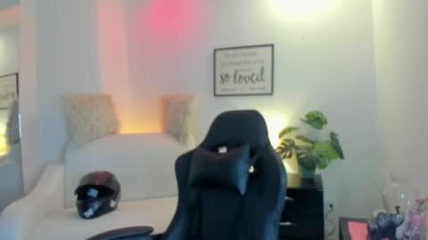 melan_owen online show from 26, 7, 2026