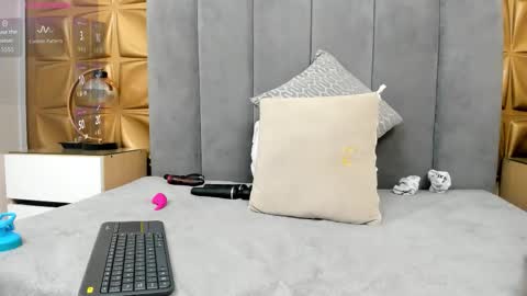 Snapshot of melani_dream chatting on 27, 2, 2026 Melani online show from 27, 2, 2026