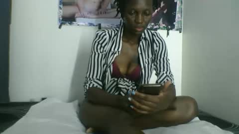 Snapshot of melanie_goddesss chatting on 16, 9, 2025 milly online show from 16, 9, 2025