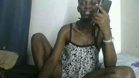 Snapshot of melanie_goddesss chatting on 24, 9, 2025 milly online show from 24, 9, 2025