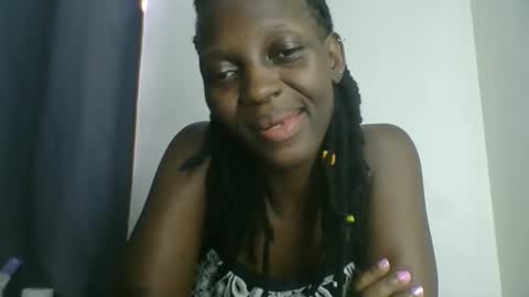 Snapshot of melanie_goddesss chatting on 16, 10, 2025 milly online show from 16, 10, 2025