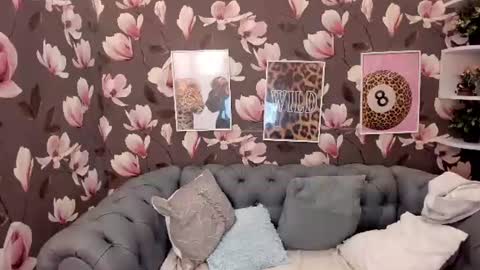 Melanie online show from 2, 7, 2026