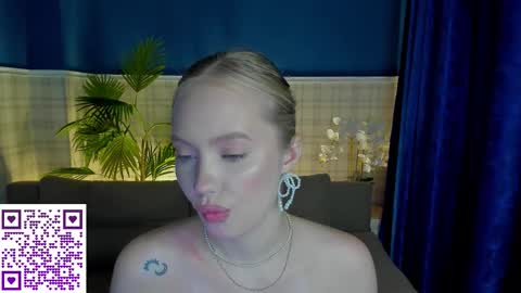 Snapshot of melanie_ryer chatting on 26, 9, 2025 Melanie online show from 26, 9, 2025