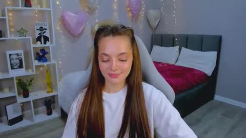 MelanieAlves online show from 9, 3, 2026