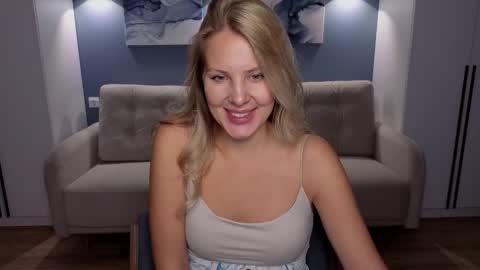 Snapshot of melaniebennett chatting on 16, 9, 2025 Melanie Bennett online show from 16, 9, 2025